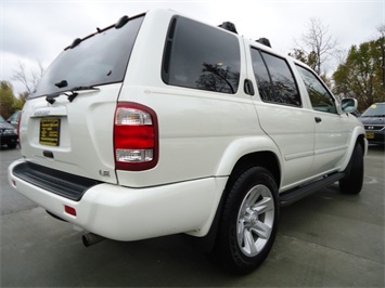 2003 Nissan Pathfinder SE   - Photo 13 - Cincinnati, OH 45255