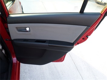 2011 Nissan Sentra SR   - Photo 23 - Cincinnati, OH 45255