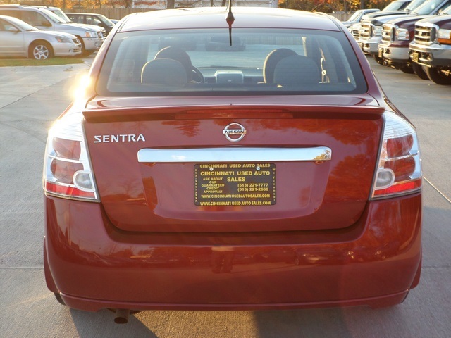 2011 Nissan Sentra SR - Photo 5 - Cincinnati, OH 45255