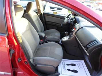 2011 Nissan Sentra SR   - Photo 8 - Cincinnati, OH 45255