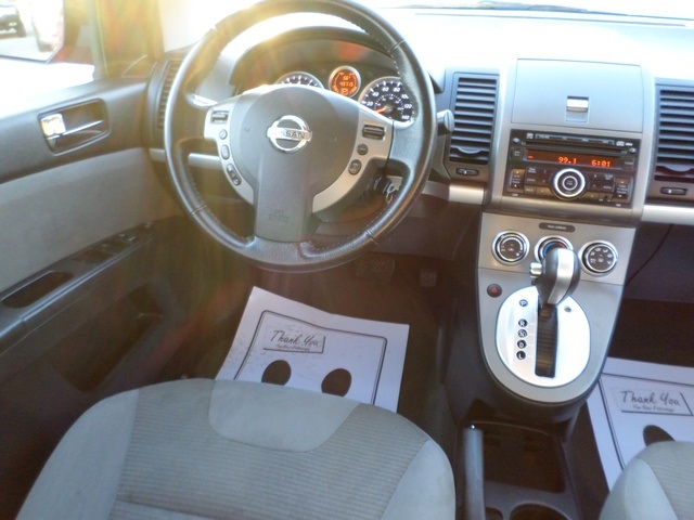 2011 Nissan Sentra SR - Photo 7 - Cincinnati, OH 45255