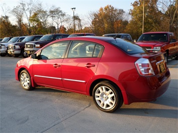 2011 Nissan Sentra SR   - Photo 4 - Cincinnati, OH 45255
