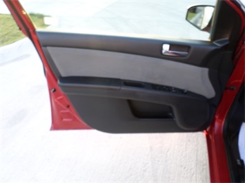 2011 Nissan Sentra SR   - Photo 20 - Cincinnati, OH 45255
