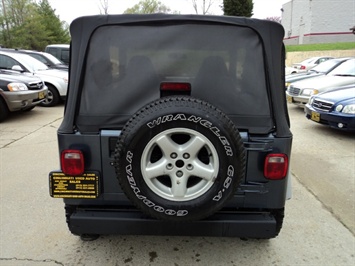 2002 Jeep Wrangler Sport   - Photo 5 - Cincinnati, OH 45255