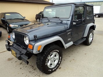 2002 Jeep Wrangler Sport   - Photo 3 - Cincinnati, OH 45255