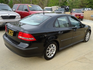 2004 Saab 9-3   - Photo 6 - Cincinnati, OH 45255