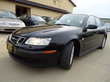 2004 Saab 9-3   - Photo 11 - Cincinnati, OH 45255