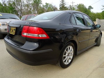 2004 Saab 9-3   - Photo 13 - Cincinnati, OH 45255