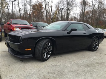 2014 Dodge Challenger SRT8   - Photo 11 - Cincinnati, OH 45255