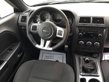 2014 Dodge Challenger SRT8   - Photo 7 - Cincinnati, OH 45255