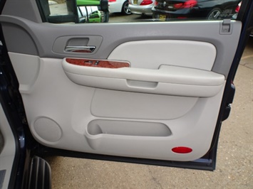 2008 Chevrolet Avalanche LT   - Photo 23 - Cincinnati, OH 45255