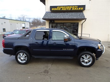 2008 Chevrolet Avalanche LT   - Photo 3 - Cincinnati, OH 45255