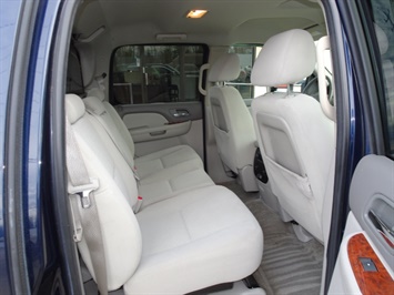 2008 Chevrolet Avalanche LT   - Photo 14 - Cincinnati, OH 45255