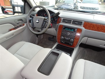 2008 Chevrolet Avalanche LT   - Photo 12 - Cincinnati, OH 45255