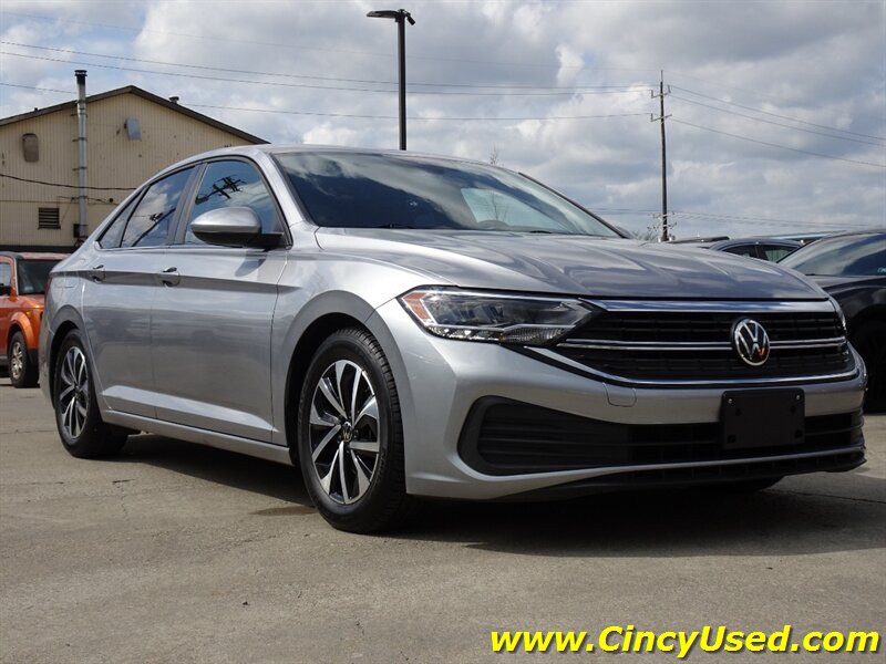 2024 Volkswagen Jetta S - Photo 4 - Cincinnati, OH 45255