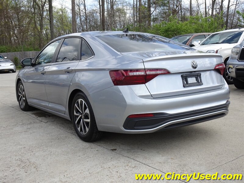 2024 Volkswagen Jetta S - Photo 9 - Cincinnati, OH 45255