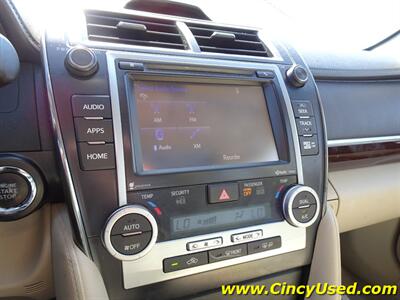 2014 Toyota Camry XLE V6   - Photo 19 - Cincinnati, OH 45255