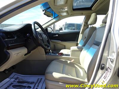 2014 Toyota Camry XLE V6   - Photo 11 - Cincinnati, OH 45255