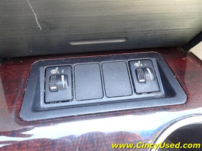 2014 Toyota Camry XLE V6   - Photo 18 - Cincinnati, OH 45255