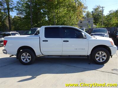 2014 Nissan Titan SV   - Photo 7 - Cincinnati, OH 45255