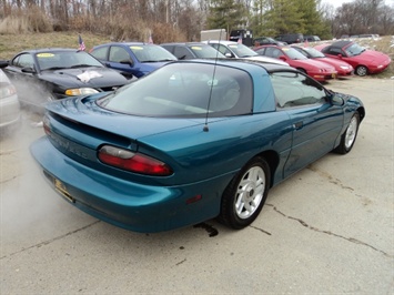 1995 CHEVROLET CAMERO   - Photo 6 - Cincinnati, OH 45255