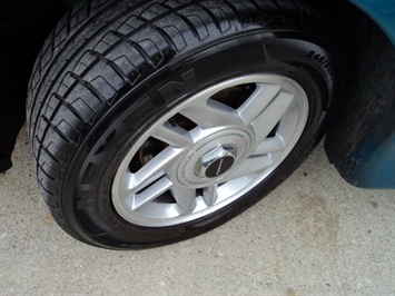 1995 CHEVROLET CAMERO   - Photo 24 - Cincinnati, OH 45255