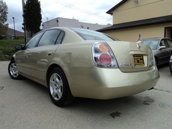 2004 Nissan Altima S   - Photo 12 - Cincinnati, OH 45255