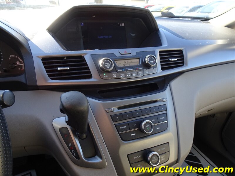 2014 Honda Odyssey LX - Photo 18 - Cincinnati, OH 45255