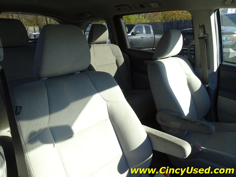 2014 Honda Odyssey LX - Photo 16 - Cincinnati, OH 45255