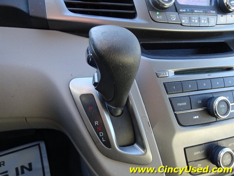 2014 Honda Odyssey LX - Photo 17 - Cincinnati, OH 45255