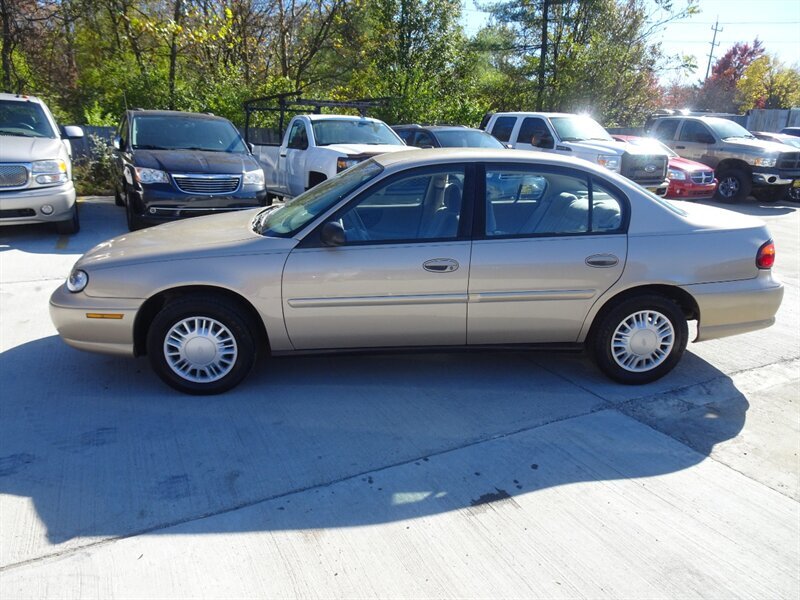 2002 Chevrolet Malibu - Photo 13 - Cincinnati, OH 45255