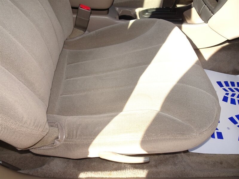 2002 Chevrolet Malibu - Photo 30 - Cincinnati, OH 45255