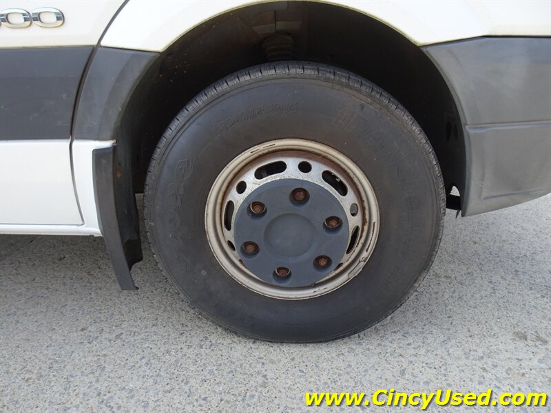 2007 Dodge Sprinter 3500 Bluetec 3.0L V6 RWD - Photo 20 - Cincinnati, OH 45255