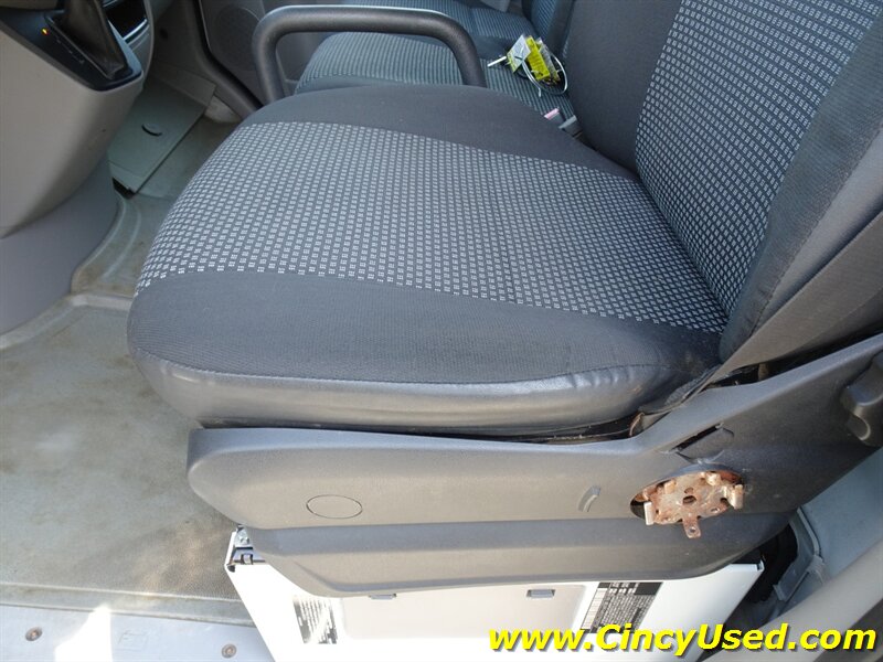 2007 Dodge Sprinter 3500 Bluetec 3.0L V6 RWD - Photo 21 - Cincinnati, OH 45255