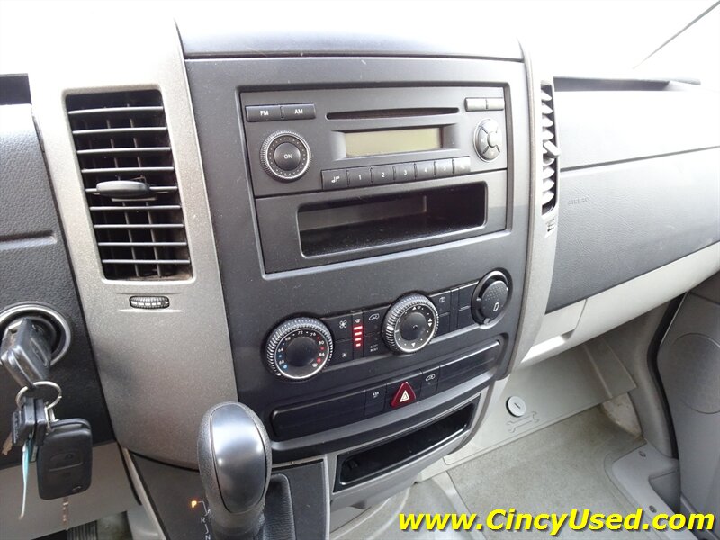 2007 Dodge Sprinter 3500 Bluetec 3.0L V6 RWD - Photo 15 - Cincinnati, OH 45255
