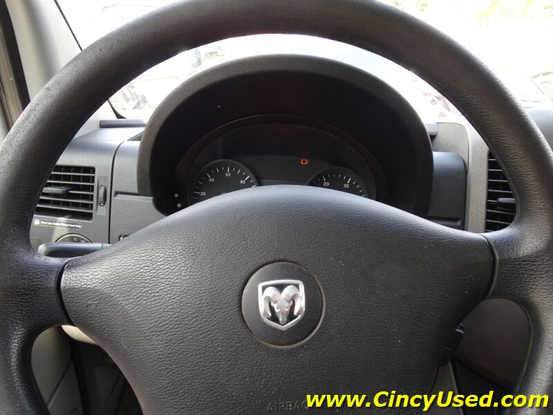 2007 Dodge Sprinter 3500 Bluetec 3.0L V6 RWD - Photo 16 - Cincinnati, OH 45255