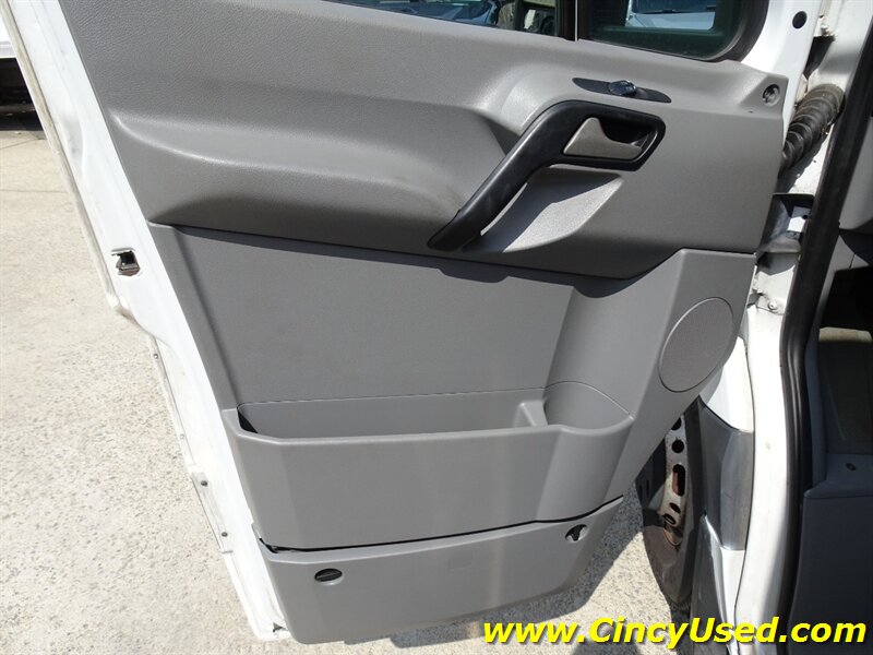 2007 Dodge Sprinter 3500 Bluetec 3.0L V6 RWD - Photo 22 - Cincinnati, OH 45255