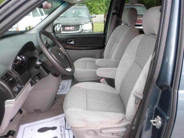2006 Chevrolet Uplander LS - Photo 15 - Cincinnati, OH 45255
