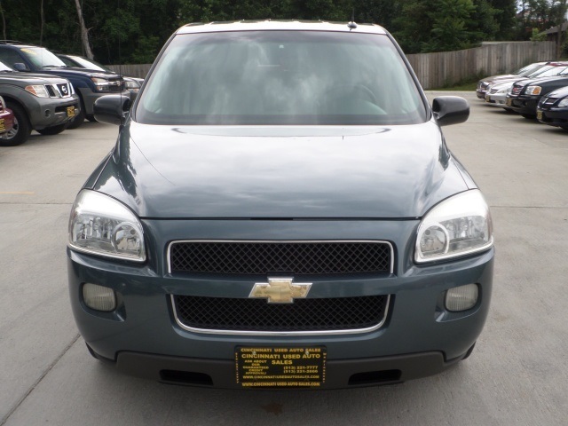 2006 Chevrolet Uplander LS - Photo 2 - Cincinnati, OH 45255