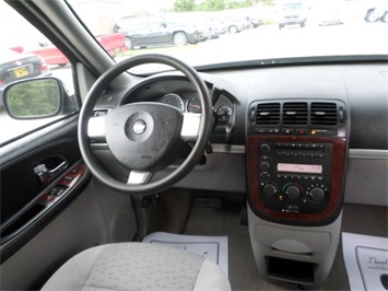 2006 Chevrolet Uplander LS - Photo 14 - Cincinnati, OH 45255