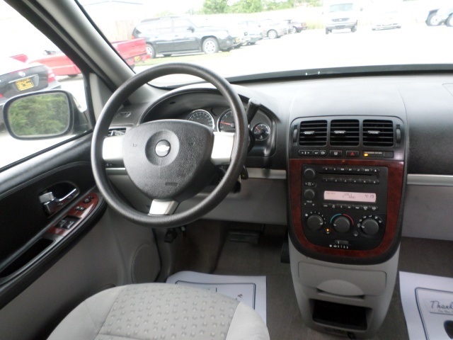 2006 Chevrolet Uplander LS - Photo 14 - Cincinnati, OH 45255