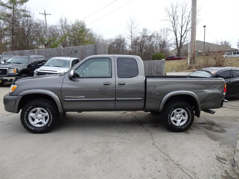 2003 Toyota Tundra SR5  4.7L V8 4X4 - Photo 5 - Cincinnati, OH 45255