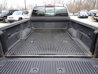 2003 Toyota Tundra SR5  4.7L V8 4X4 - Photo 25 - Cincinnati, OH 45255
