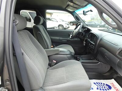 2003 Toyota Tundra SR5  4.7L V8 4X4 - Photo 13 - Cincinnati, OH 45255