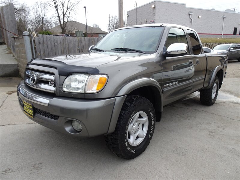 2003 Toyota Tundra SR5  4.7L V8 4X4 - Photo 3 - Cincinnati, OH 45255
