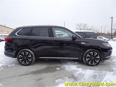 2018 Mitsubishi Outlander PHEV SEL - Photo 5 - Cincinnati, OH 45255