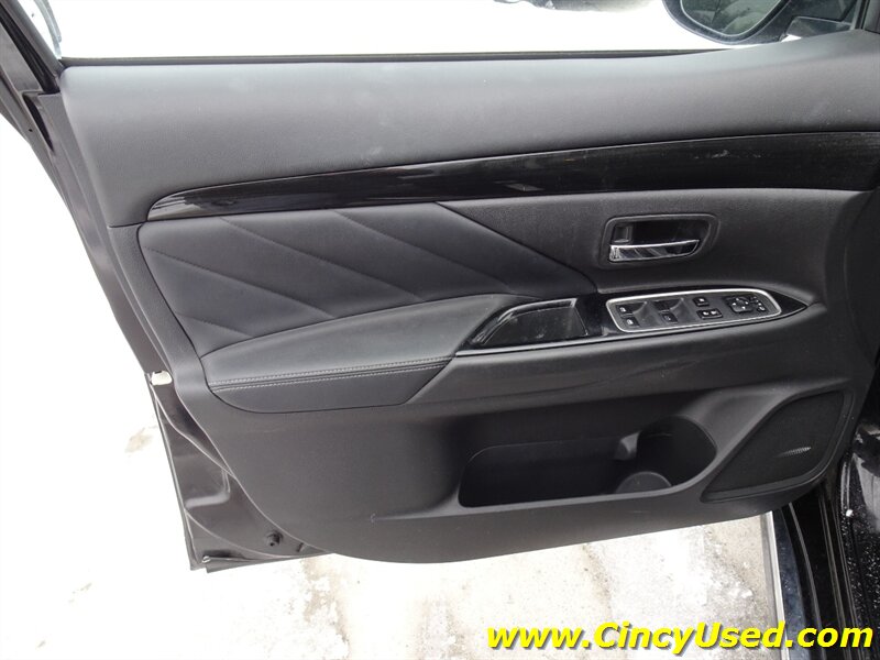 2018 Mitsubishi Outlander PHEV SEL - Photo 25 - Cincinnati, OH 45255