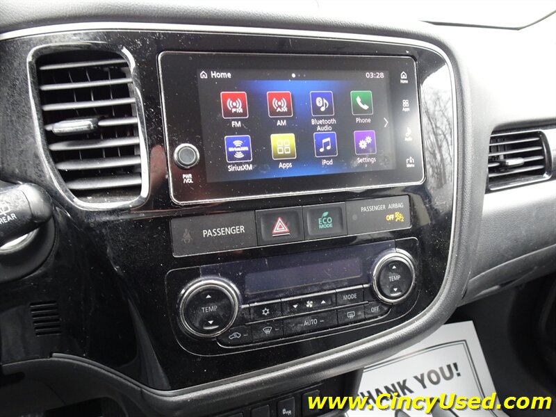 2018 Mitsubishi Outlander PHEV SEL - Photo 16 - Cincinnati, OH 45255