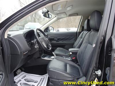 2018 Mitsubishi Outlander PHEV SEL - Photo 10 - Cincinnati, OH 45255