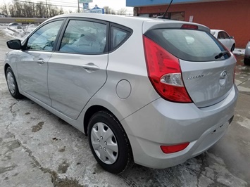 2014 Hyundai Accent GS   - Photo 8 - Cincinnati, OH 45255